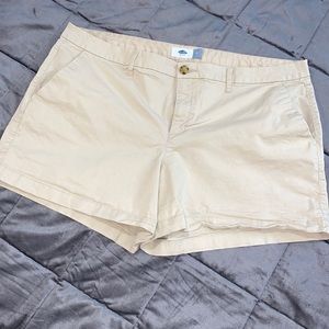 🤙🏼 women’s khakis shorts 🤙🏼